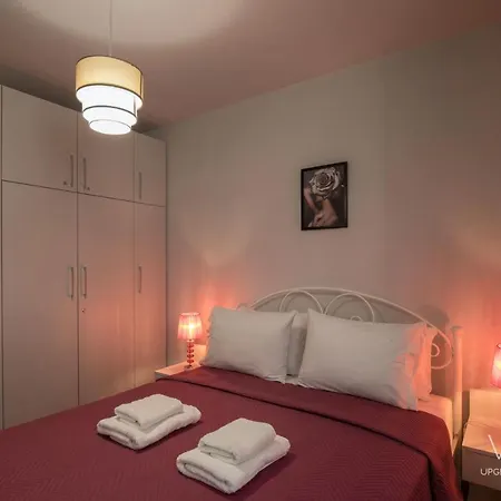 The Emerald City Central Apartment, 2-bdrms