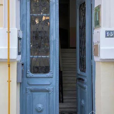 The Emerald City Central Apartment, 2-bdrms Apartment *