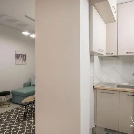 The Emerald City Central Apartment, 2-bdrms