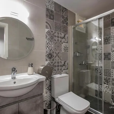 The Emerald City Central Apartment, 2-bdrms * Thessaloniki